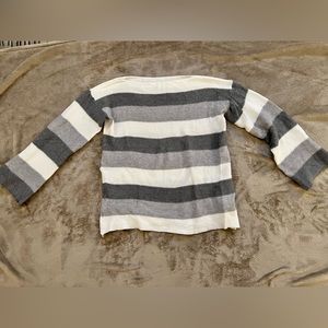 Multicolor gray sweater